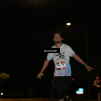Runner Photo 7690380