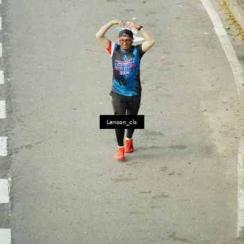 Runner Photo 7690387