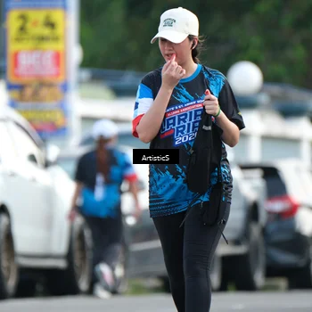 Runner Photo 7690388