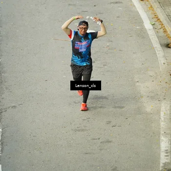 Runner Photo 7690397