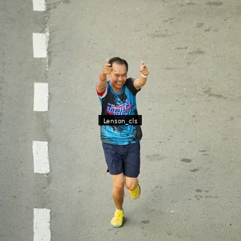 Runner Photo 7690413