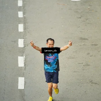 Runner Photo 7690422