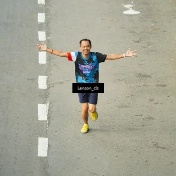 Runner Photo 7690426