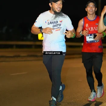 Runner Photo 7690427