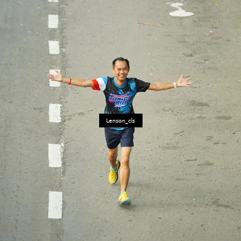 Runner Photo 7690428