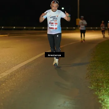 Runner Photo 7690434