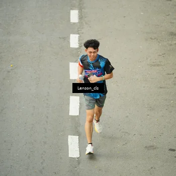 Runner Photo 7690445