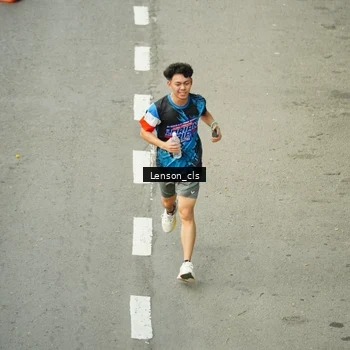Runner Photo 7690450
