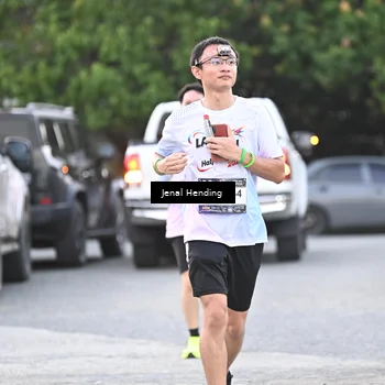 Runner Photo 7690457