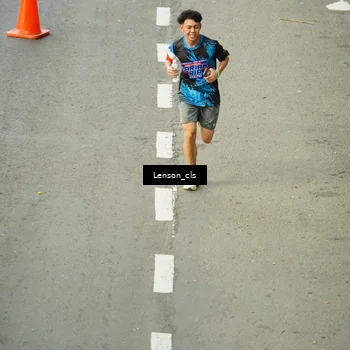 Runner Photo 7690464