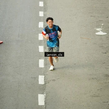 Runner Photo 7690466