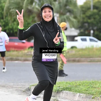 Runner Photo 7690475
