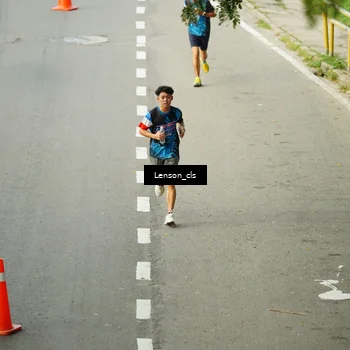 Runner Photo 7690481