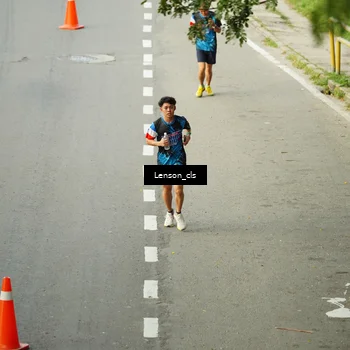 Runner Photo 7690483