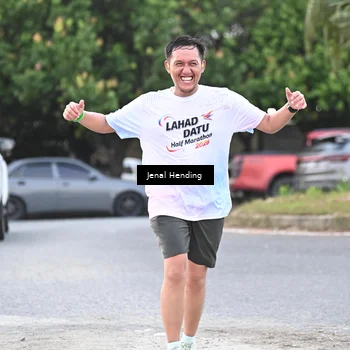 Runner Photo 7690514