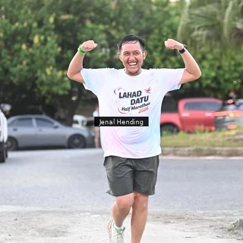 Runner Photo 7690515