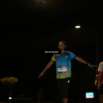 Runner Photo 7690520