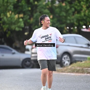 Runner Photo 7690525