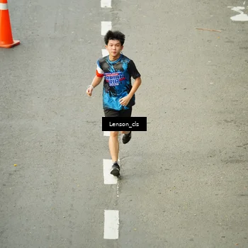 Runner Photo 7690528