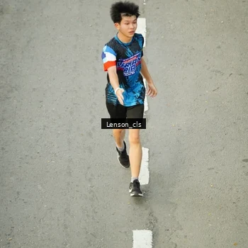 Runner Photo 7690543