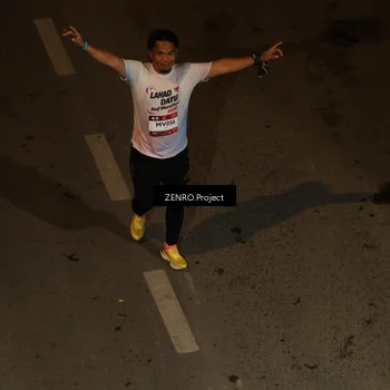 Runner Photo 7690545