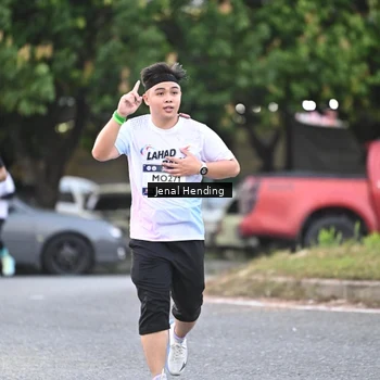 Runner Photo 7690547