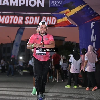 Runner Photo 7690552
