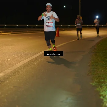 Runner Photo 7690564