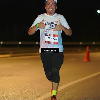 Runner Photo 7690573