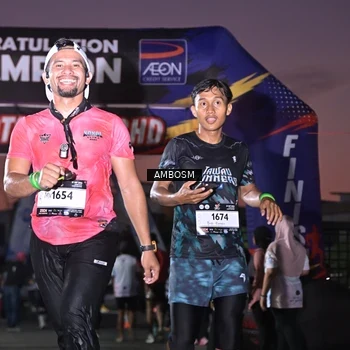 Runner Photo 7690575
