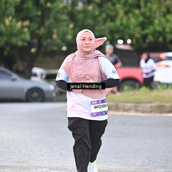 Runner Photo 7690582