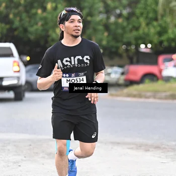 Runner Photo 7690586