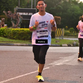 Runner Photo 7690587