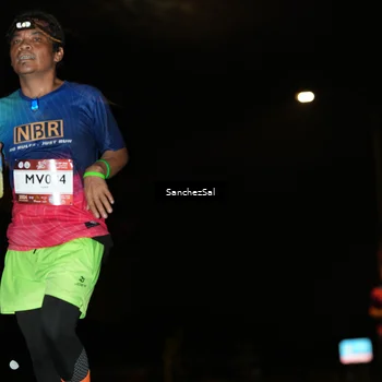 Runner Photo 7690592