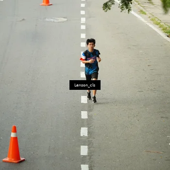 Runner Photo 7690595