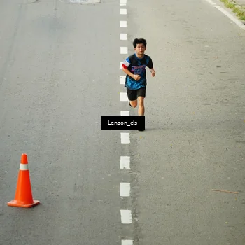 Runner Photo 7690601