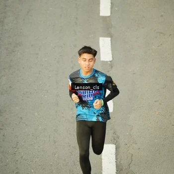 Runner Photo 7690608