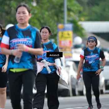 Runner Photo 7690611