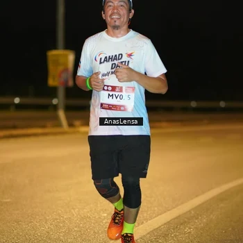Runner Photo 7690616