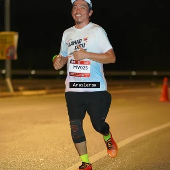 Runner Photo 7690618