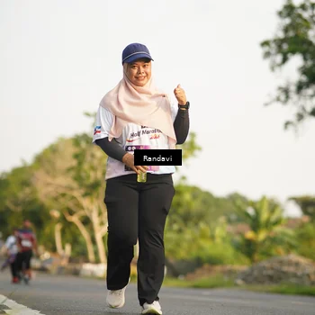 Runner Photo 7690621