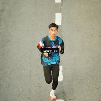 Runner Photo 7690626