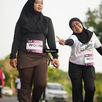 Runner Photo 7690632