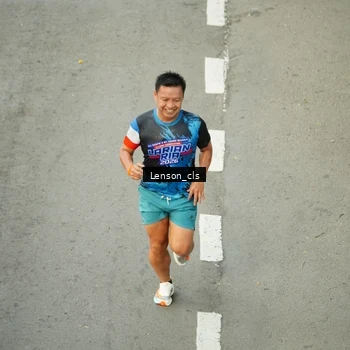 Runner Photo 7690647
