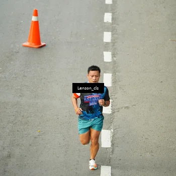 Runner Photo 7690651