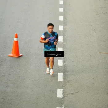 Runner Photo 7690655