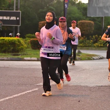 Runner Photo 7690660