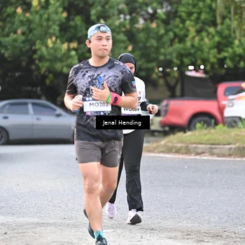 Runner Photo 7690669