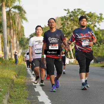 Runner Photo 7690675