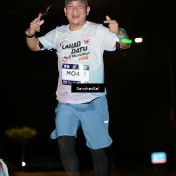 Runner Photo 7690676